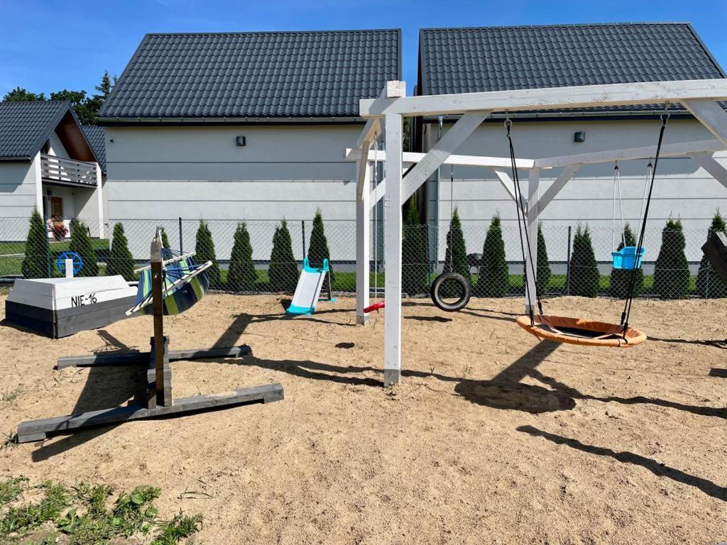 Poprostudomki Niechorze Exteriör bild